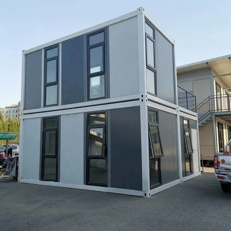 What are the advantages of folding container houses?